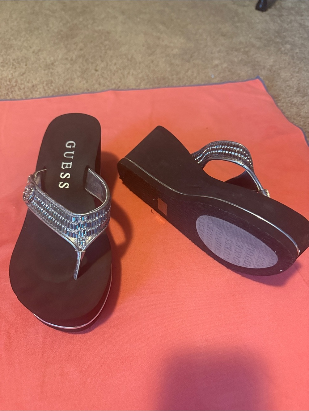 GUESS Silver Crystal-Trim Platform Thong Sandals